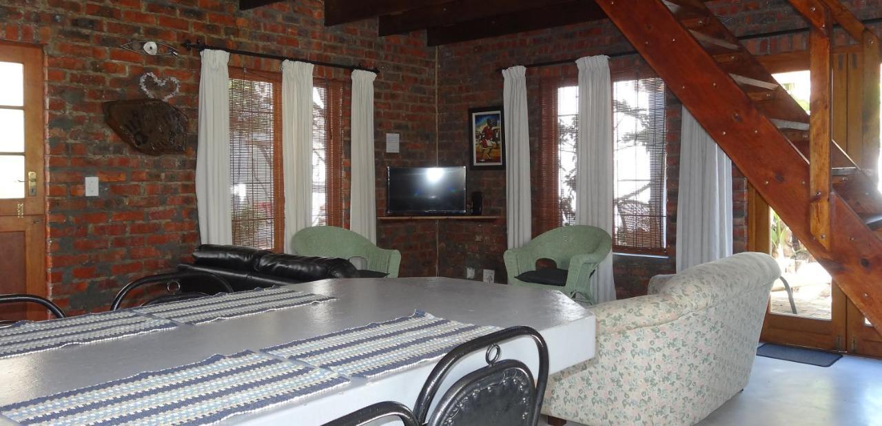 Be My Guest Lodge Bloubergstrand Extérieur photo